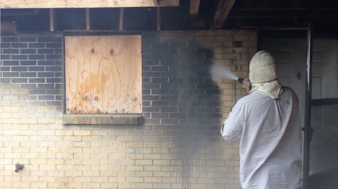 Blasteo para equipos pesados ¡Somos Dustless Blasting México!